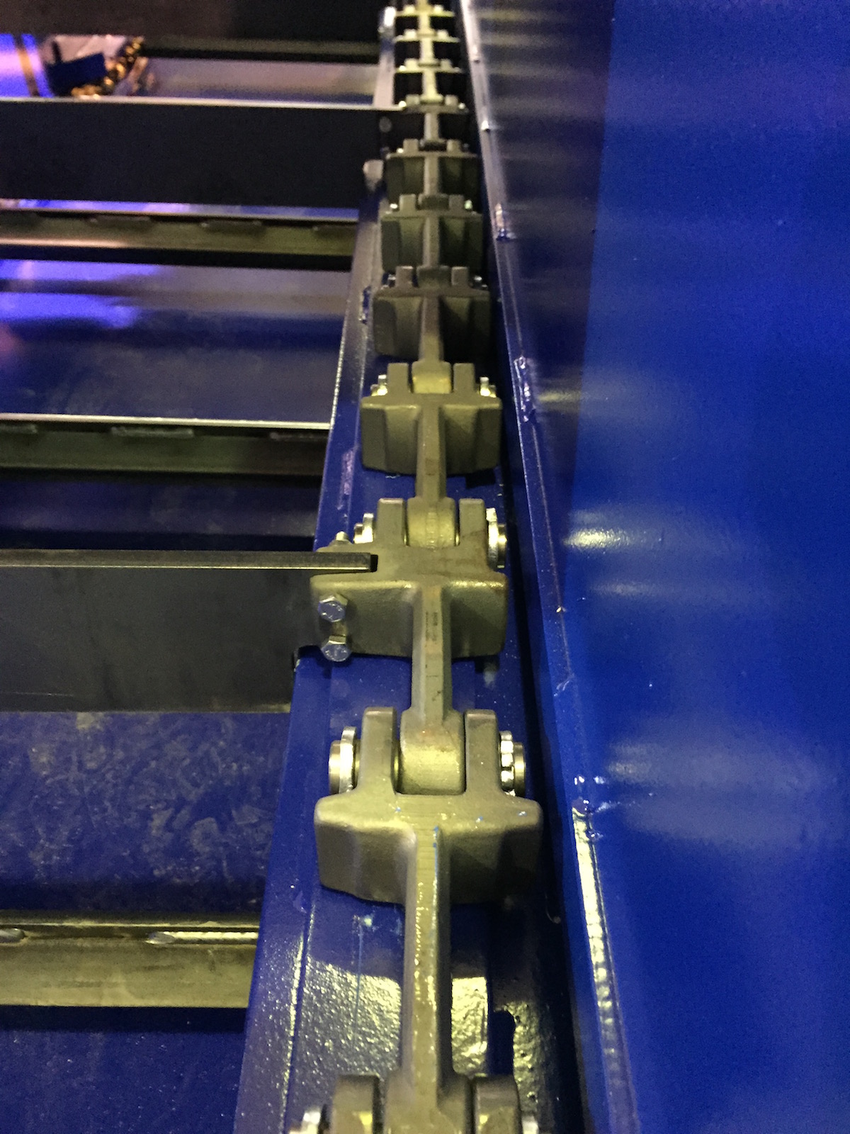 Trough Chain Conveyors – Micontec GmbH